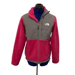 The North Face women’s size small pink and gray coat hood & zipper pockets.